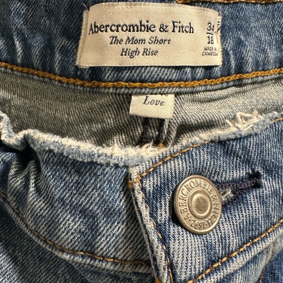 3 Pairs- Abercrombie & Fitch Distressed Denim Women Shorts - Picture 3 of 9